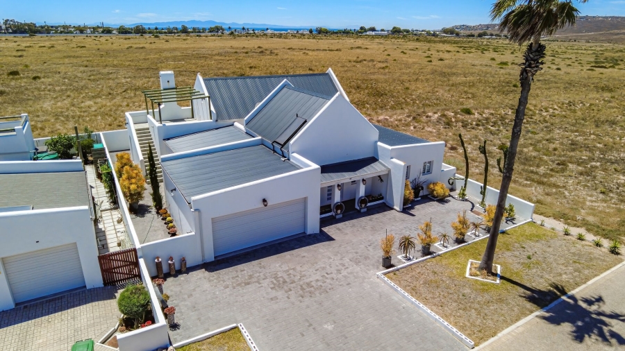 3 Bedroom Property for Sale in Lampiesbaai Western Cape